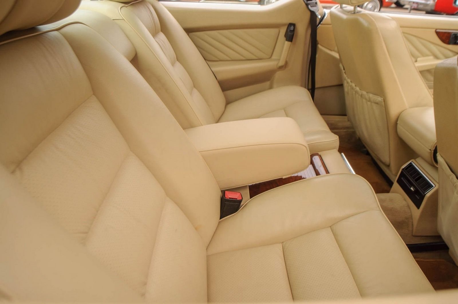 1991 - MERCEDES-BENZ 560 SEC BROWN, foto 83