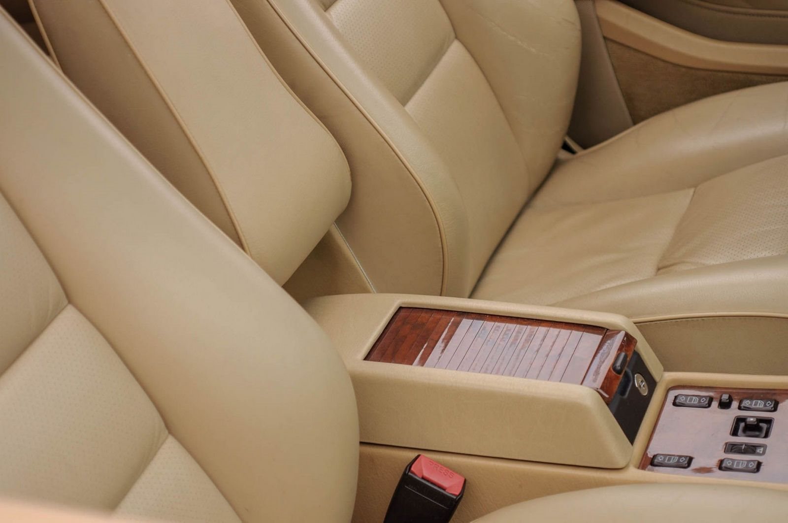 1991 - MERCEDES-BENZ 560 SEC BROWN, foto 100