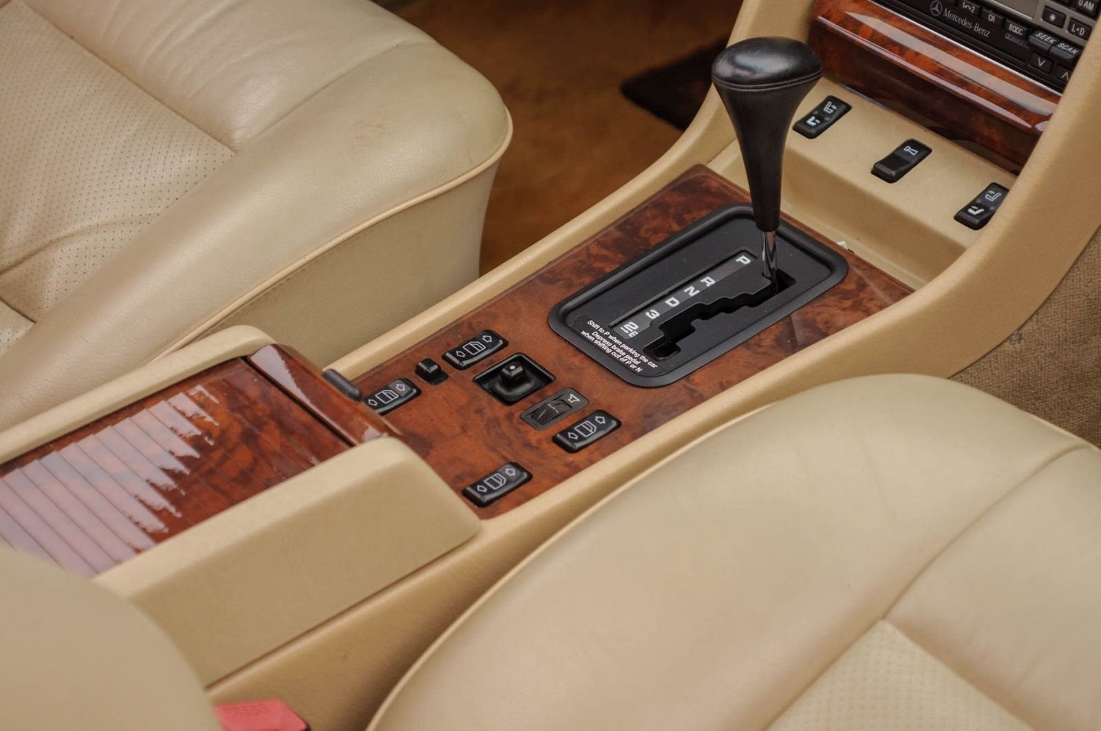 1991 - MERCEDES-BENZ 560 SEC BROWN, foto 103