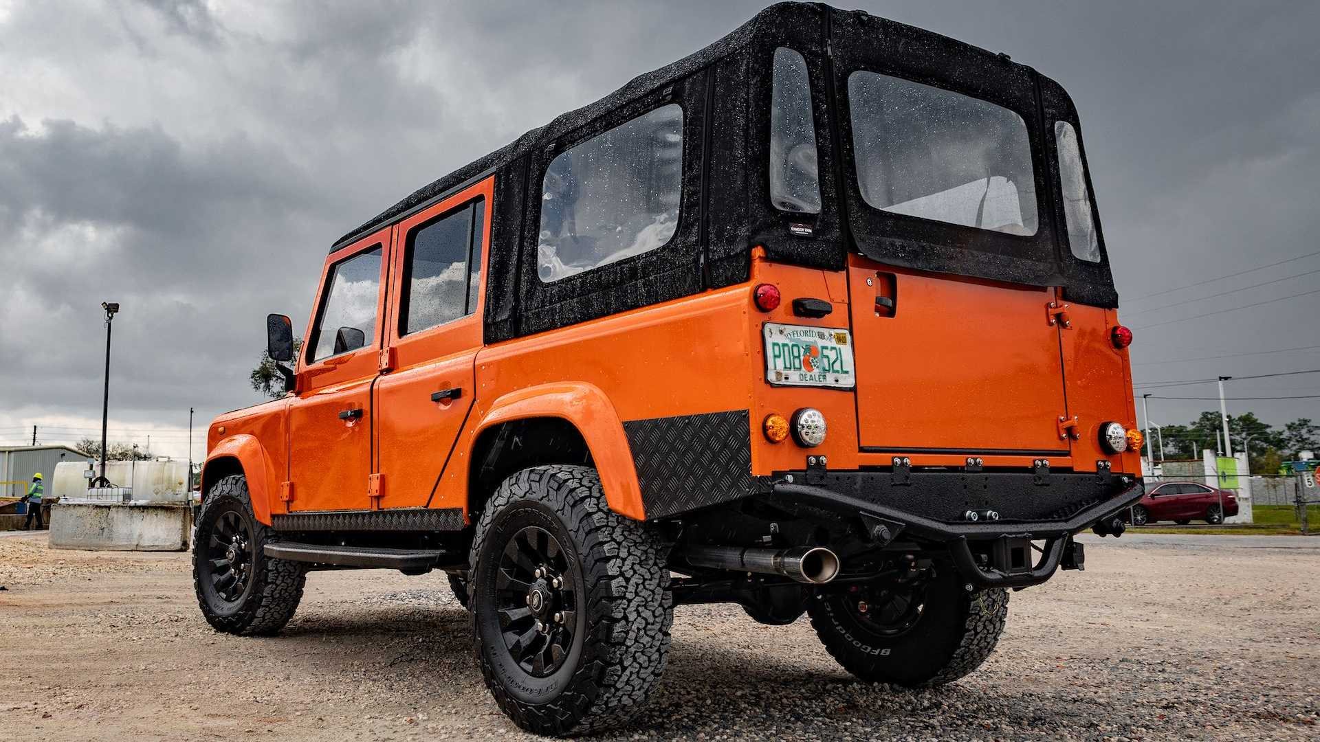 LAND ROVER DEFENDER ‘PIVOT’ BY ECD, foto 3