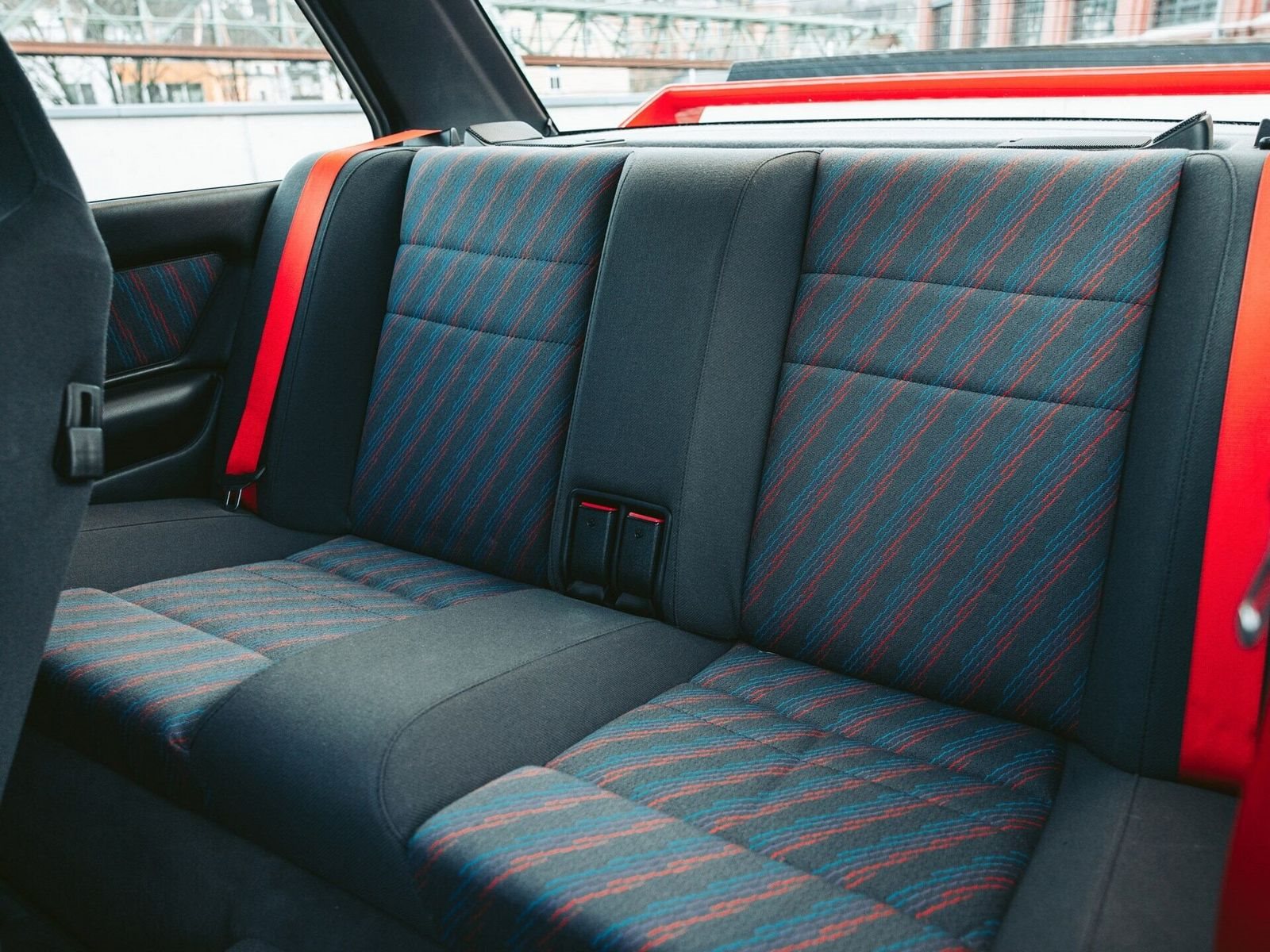 1990 - BMW M3 SEDAN SPORT EVOLUTION ‘THE M POWER COLLECTION’, foto 23