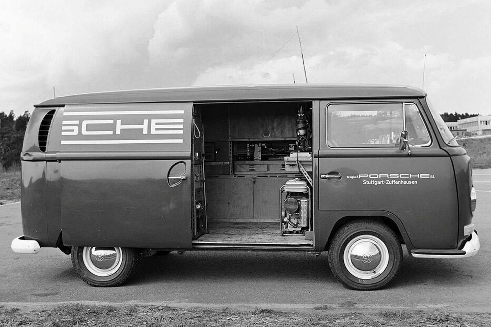 VOLKSWAGEN ID. BUZZ PORSCHE RENNDIENST, foto 11