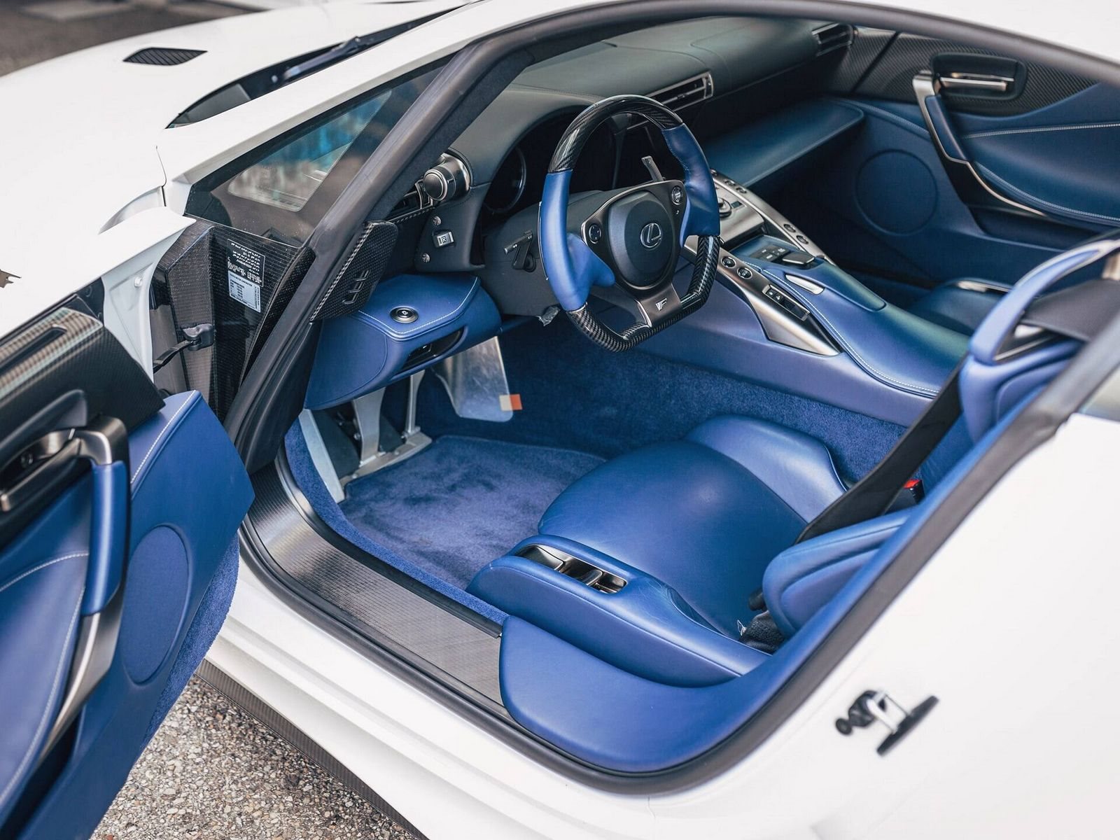 2011 - LEXUS LFA #211, foto 13