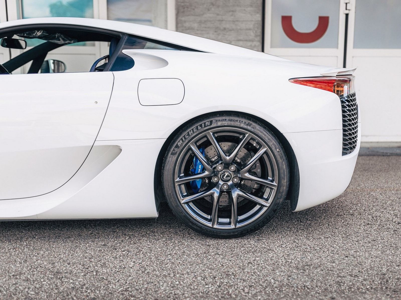 2011 - LEXUS LFA #211, foto 42
