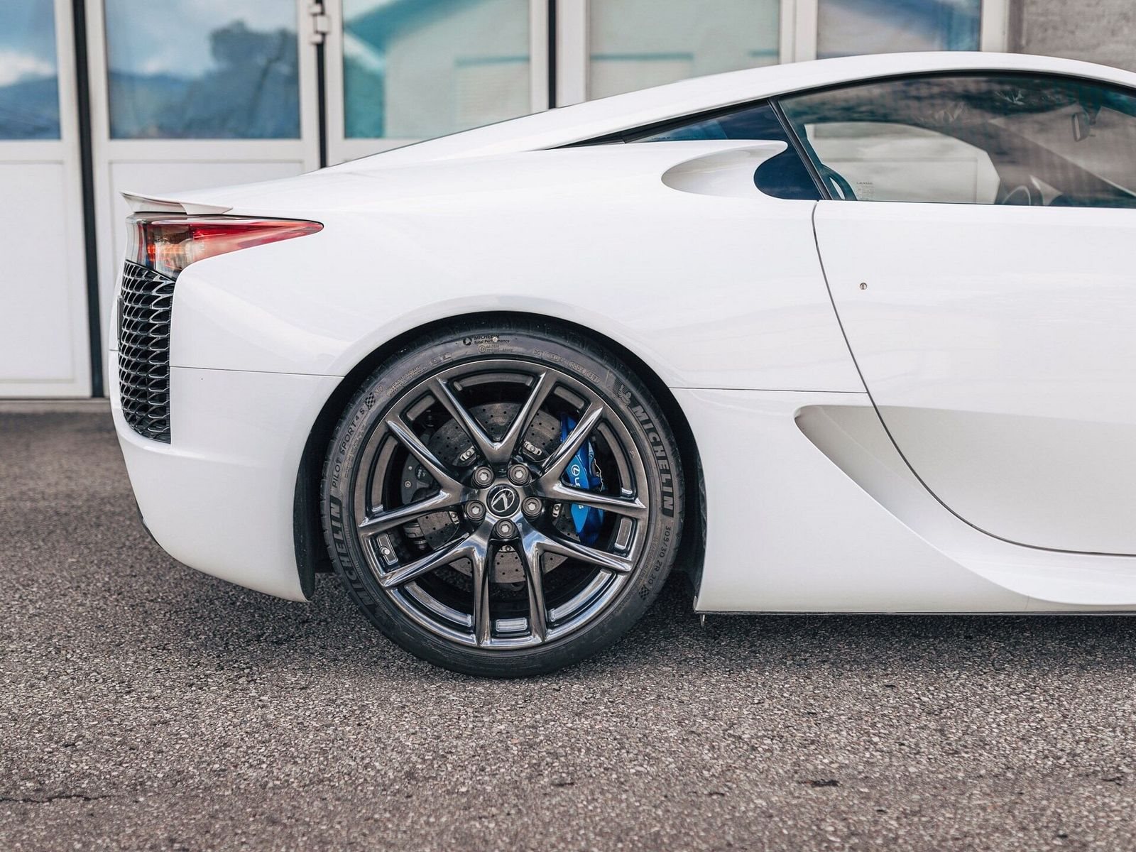 2011 - LEXUS LFA #211, foto 43