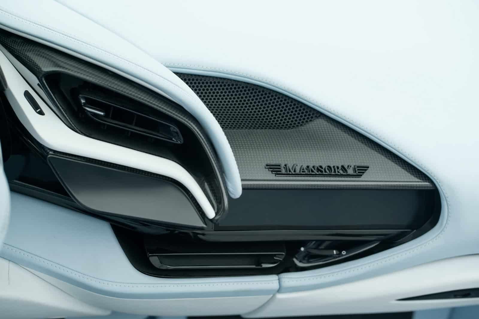 2023 - FERRARI SF90 SPIDER F9XX TEMPESTA CELESTE BY MANSORY, foto 17