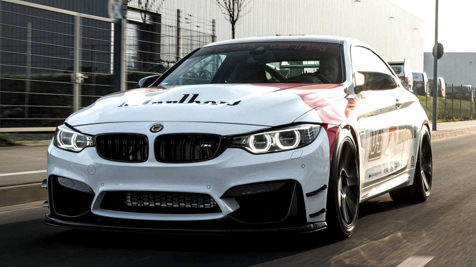 2023 - BMW M4 COUPE MH4 GTR DTM CHAMPION EDITION BY MANHART, foto 3