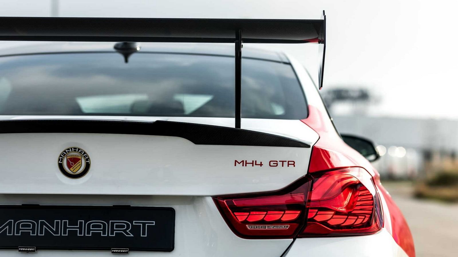 2023 - BMW M4 COUPE MH4 GTR DTM CHAMPION EDITION BY MANHART, foto 16
