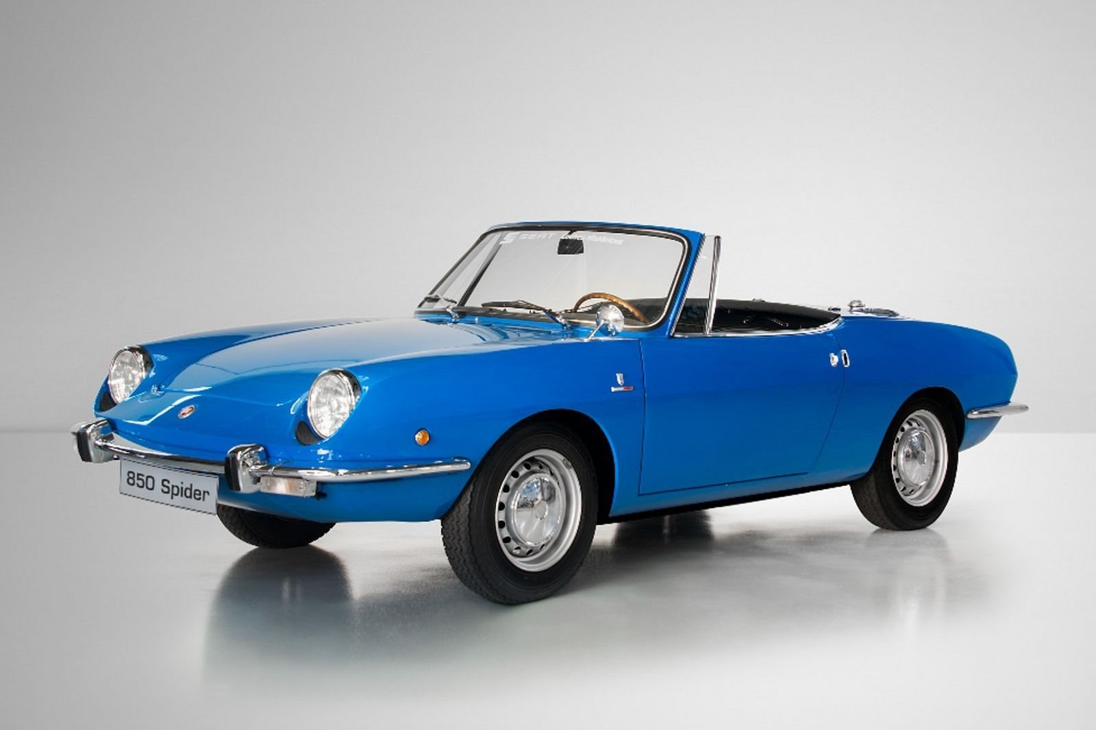 SEAT 850 SPORT SPIDER, foto 1