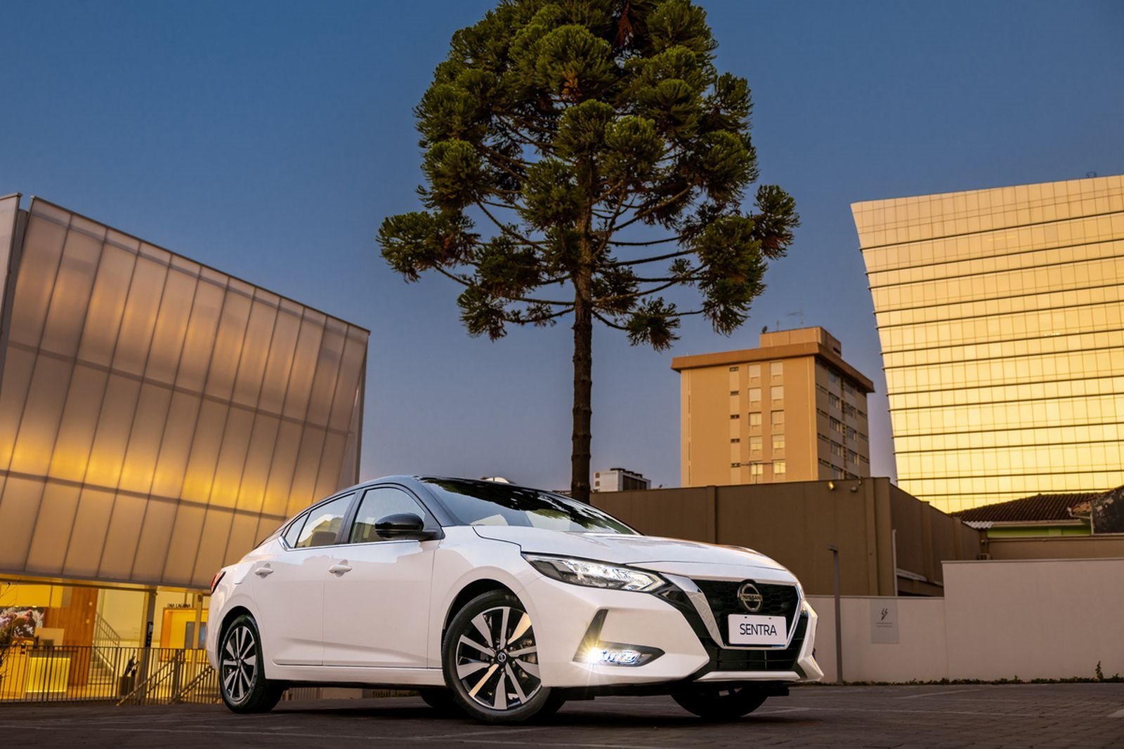 2023 - NISSAN SENTRA, foto 9