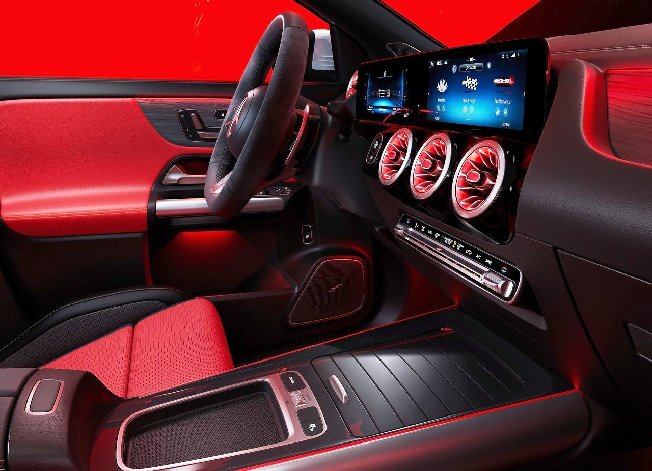2024 - MERCEDES-AMG GLA 35, foto 11