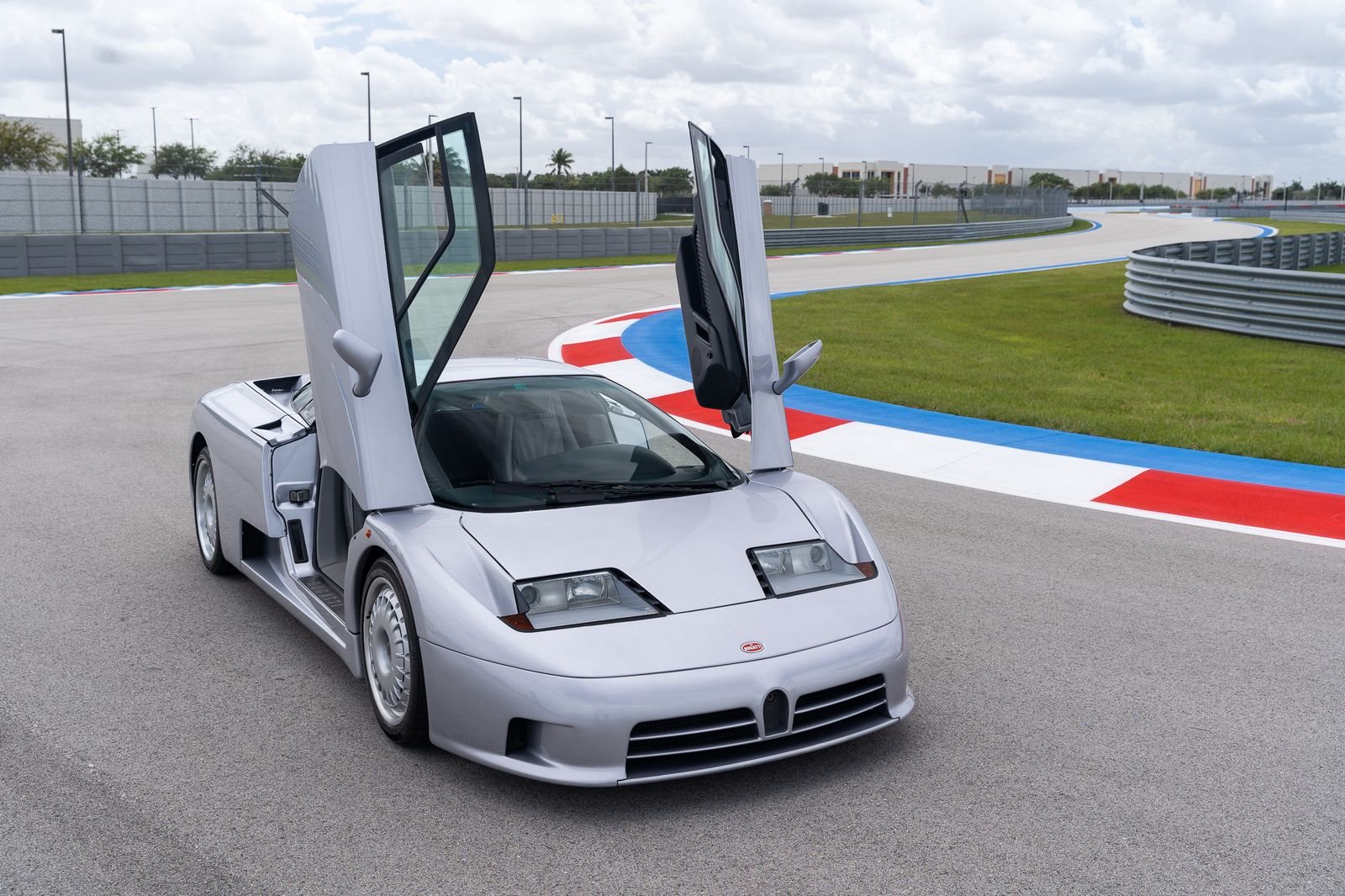 1993 - BUGATTI EB-110 GT GRIGIO, foto 1