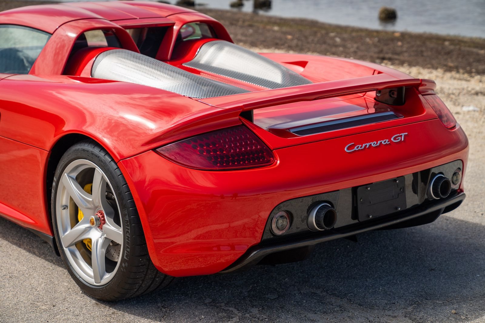 2004 - PORSCHE CARRERA GT GUARDS RED, foto 8
