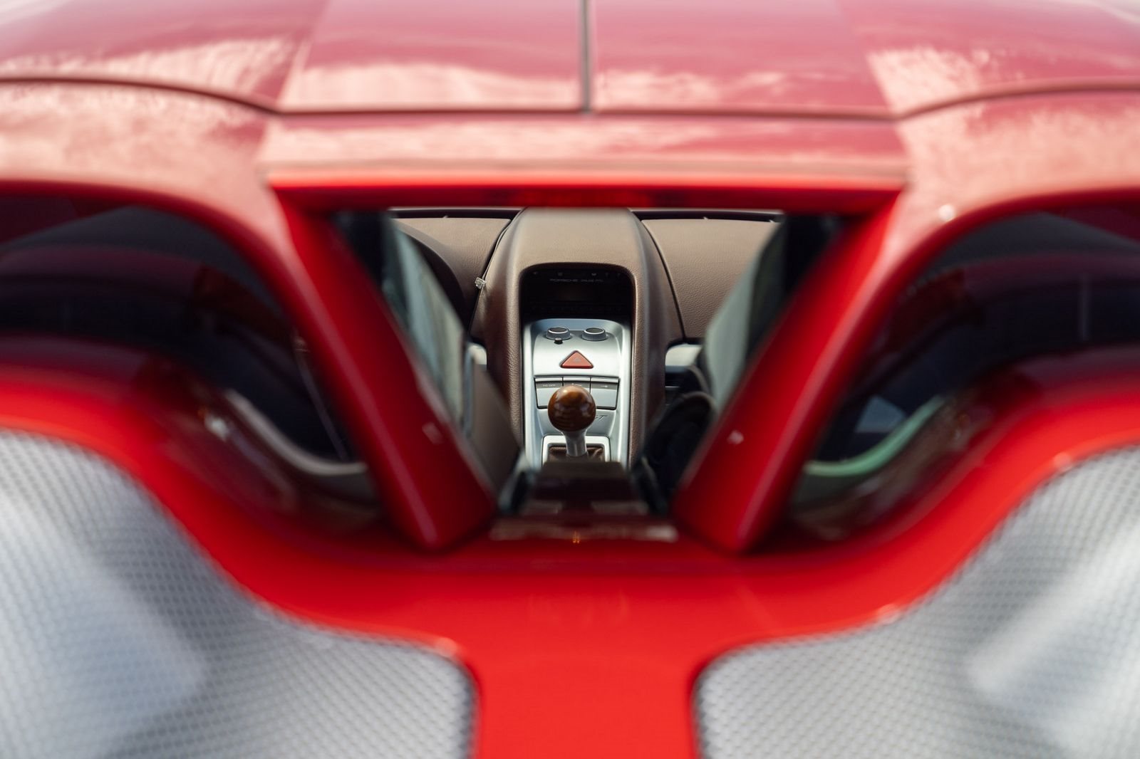 2004 - PORSCHE CARRERA GT GUARDS RED, foto 9