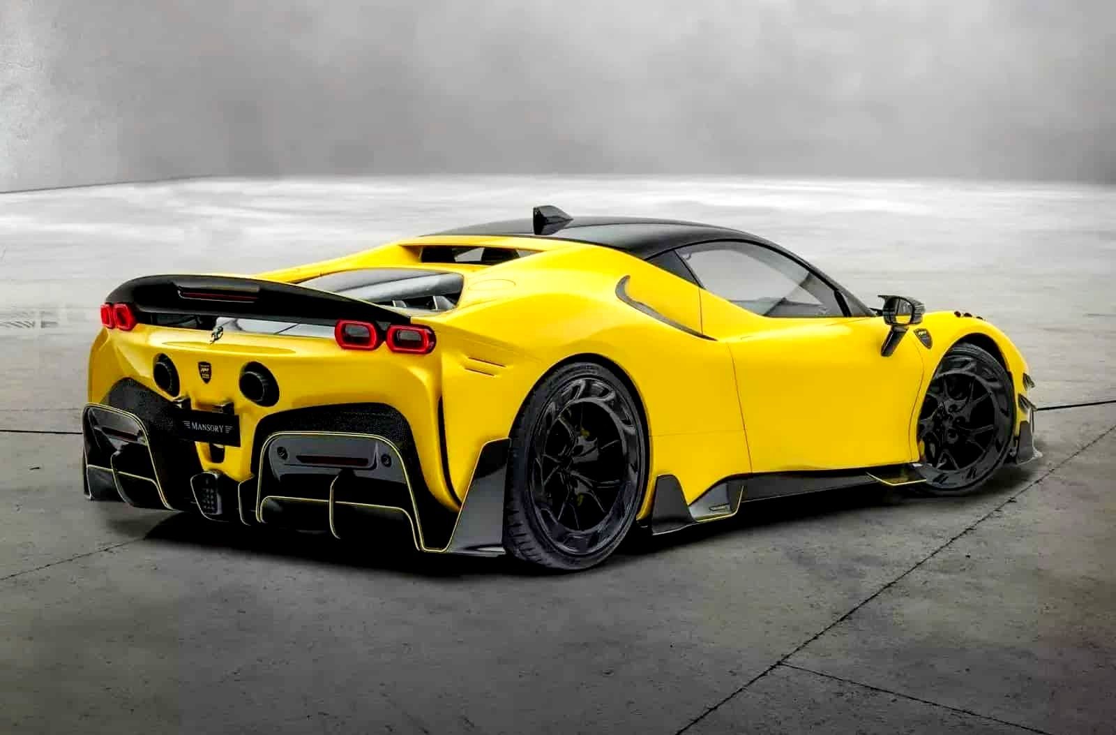 FERRARI SF90 STRADALE SOFTKIT BY MANSORY, foto 2