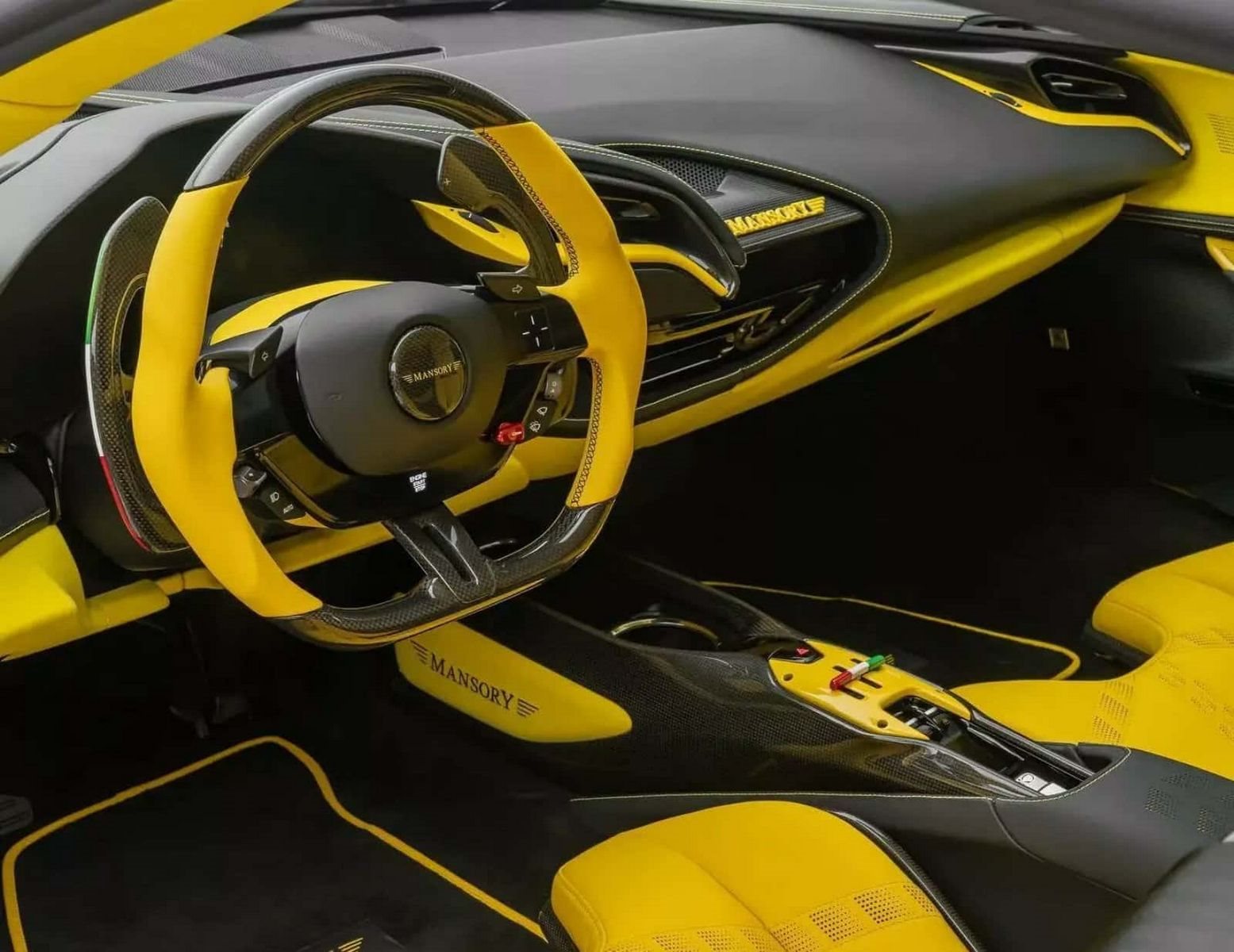 FERRARI SF90 STRADALE SOFTKIT BY MANSORY, foto 8