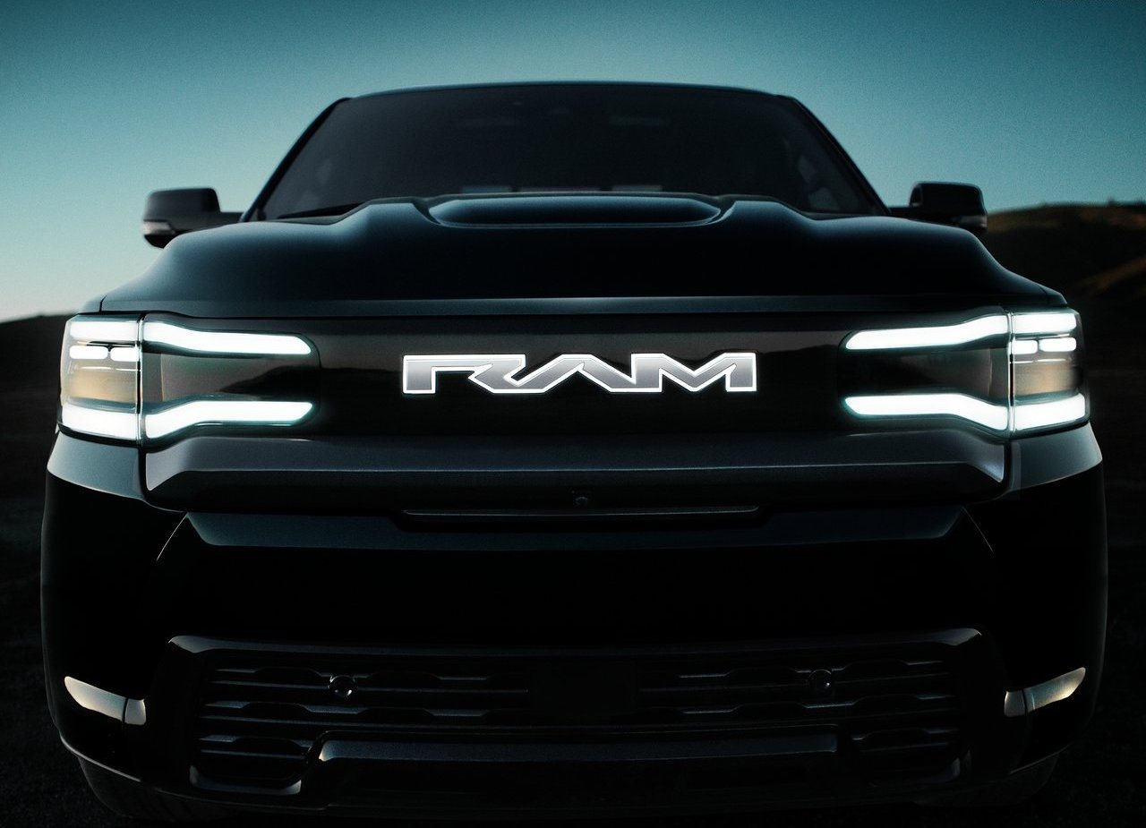 2025 - RAM 1500 REV, foto 8