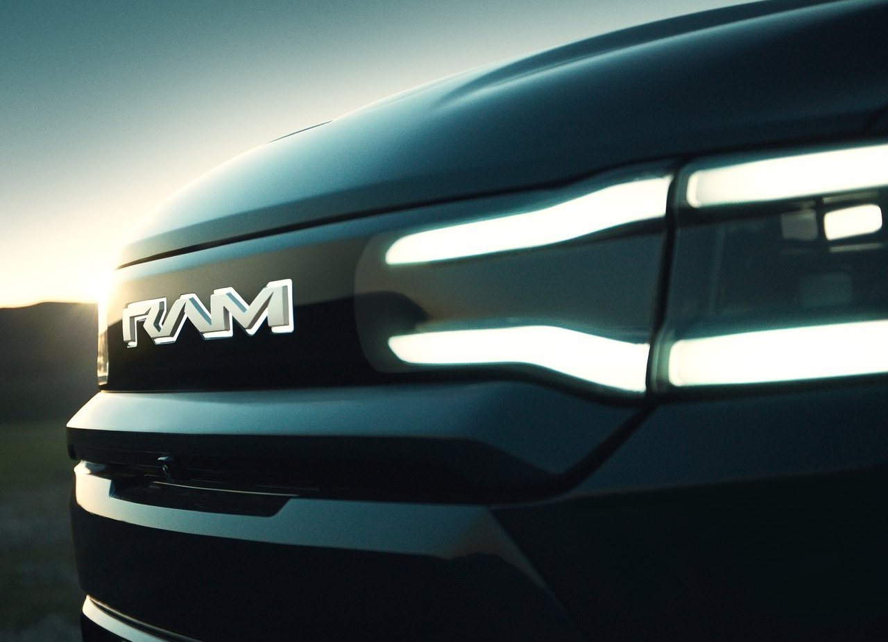 2025 - RAM 1500 REV, foto 26