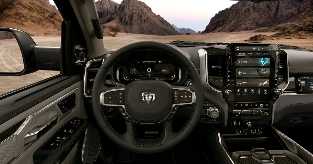 2025 - RAM 1500 REV, foto 33