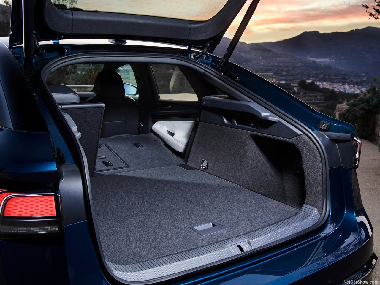 VOLKSWAGEN ID.7, foto 111