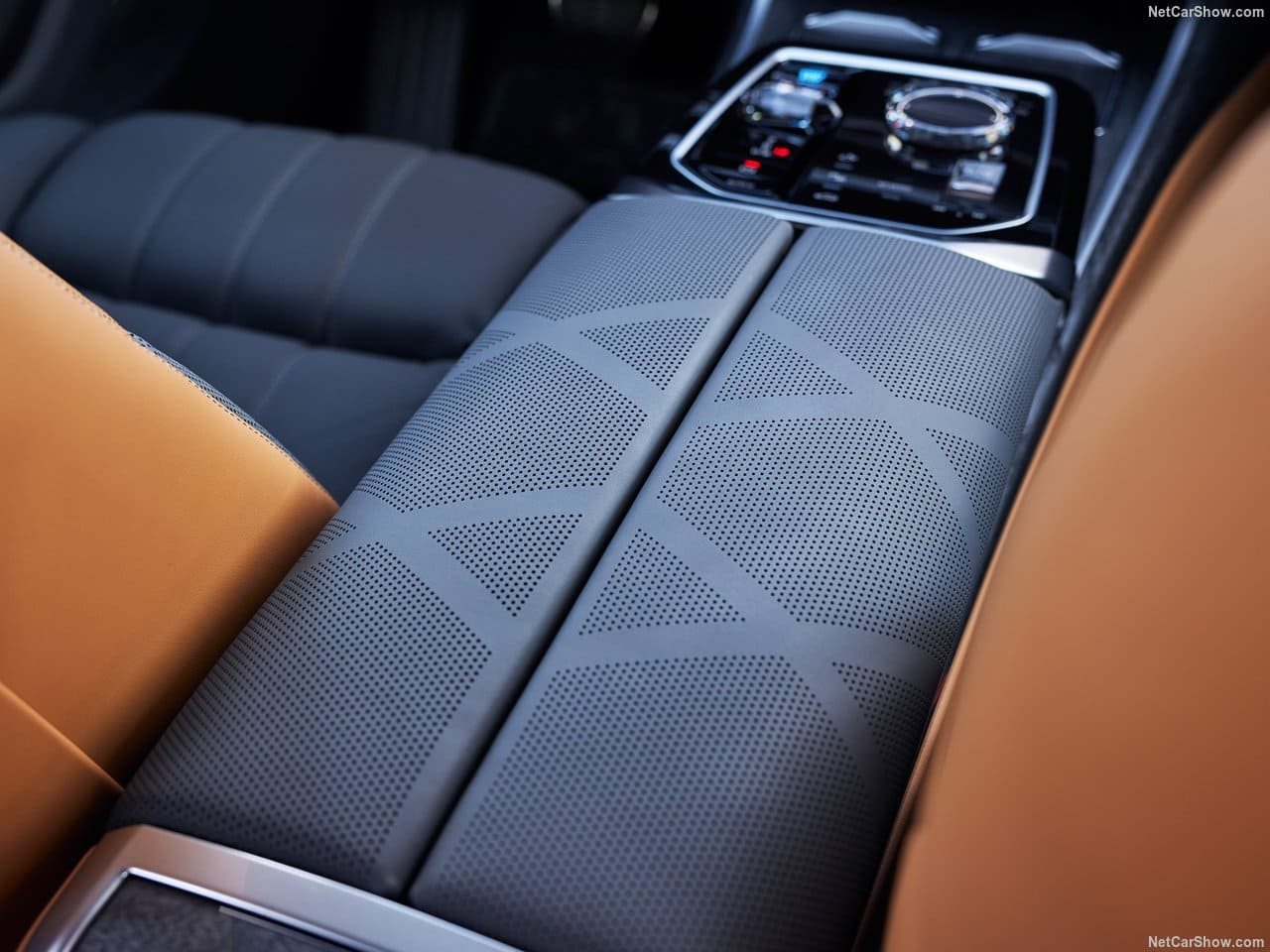 2024 - BMW i7 M70 xDRIVE, foto 213