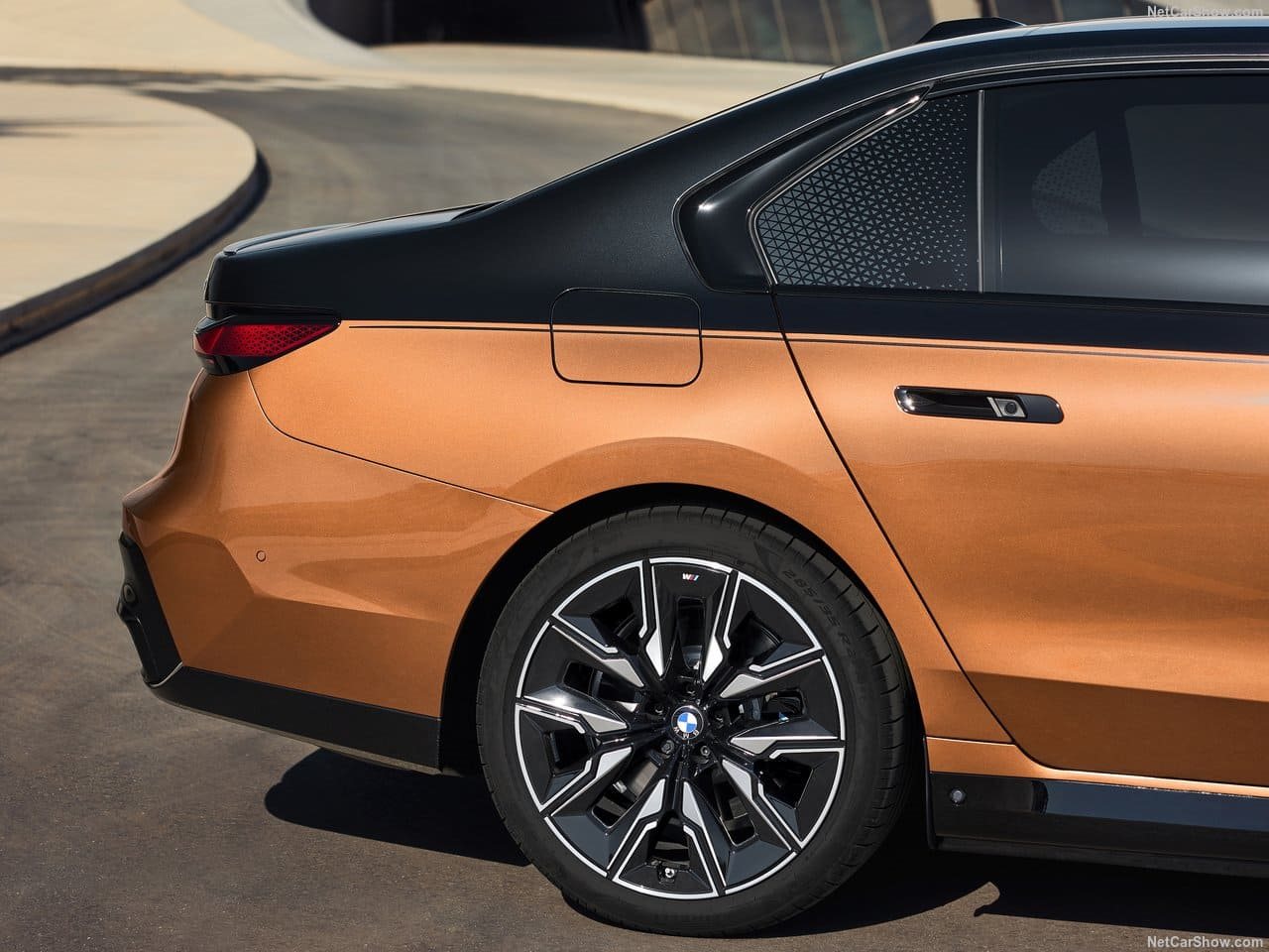2024 - BMW i7 M70 xDRIVE, foto 239