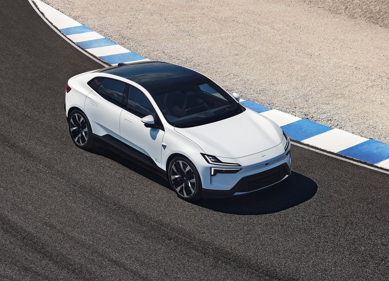 POLESTAR 4, foto 1