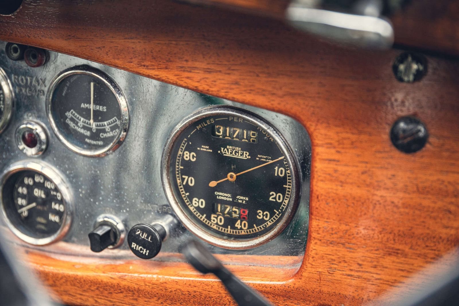 1934 - RILEY 9 MONACO SALOON MAROON, foto 18