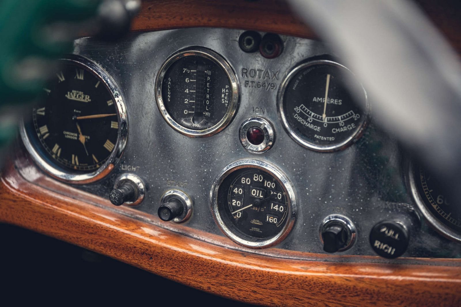 1934 - RILEY 9 MONACO SALOON MAROON, foto 20