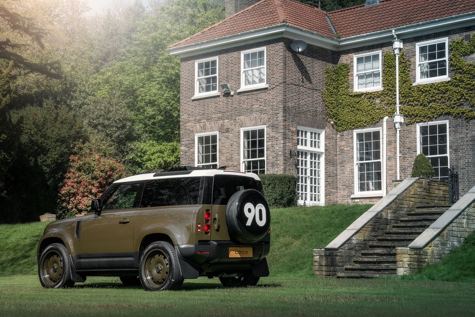 LAND ROVER DEFENDER HERITAGE REMASTERED BY KAHN, foto 17