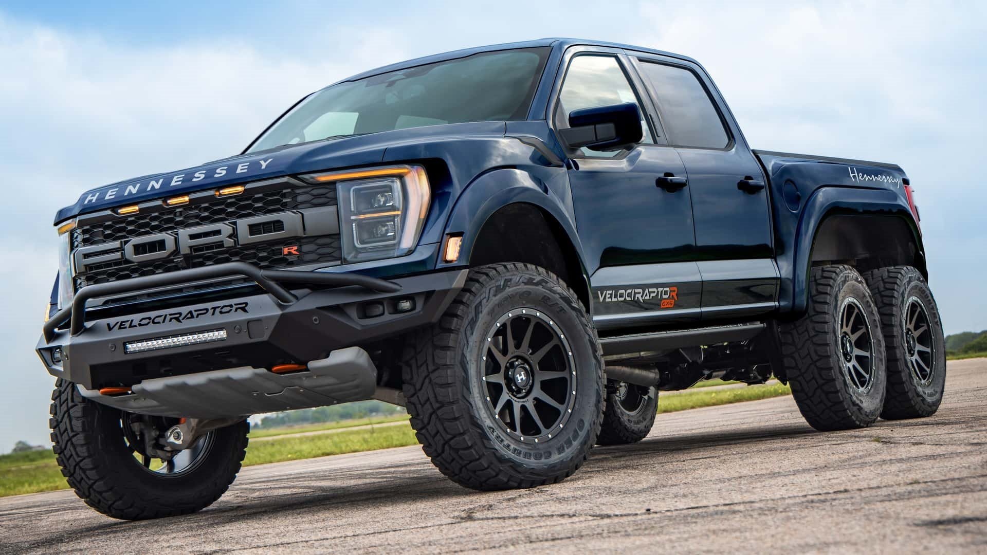 FORD F-150 VELOCIRAPTOR 6X6 BY HENNESSEY, foto 1