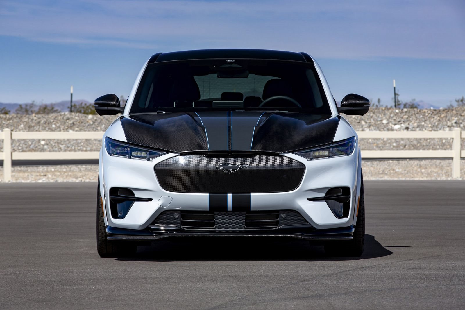 2023 - FORD MUSTANG SHELBY MACH-E GT, foto 4