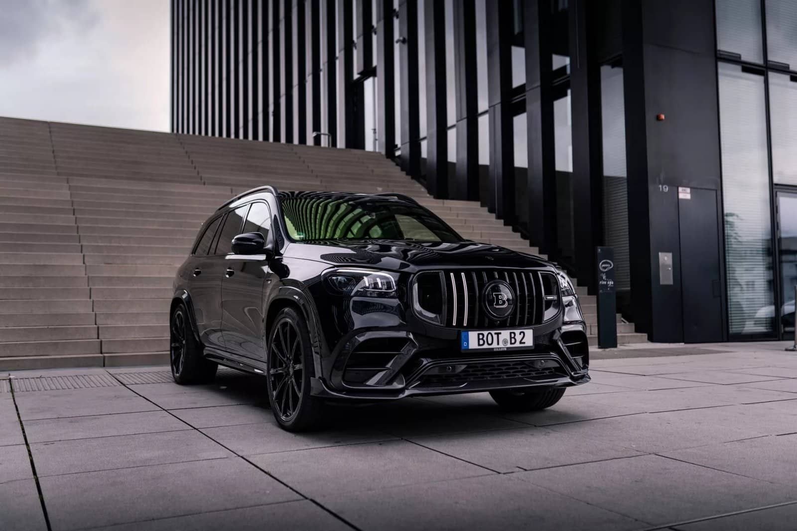 2023 - MERCEDES-AMG GLS 63 BRABUS 900 SUPERBLACK, foto 24
