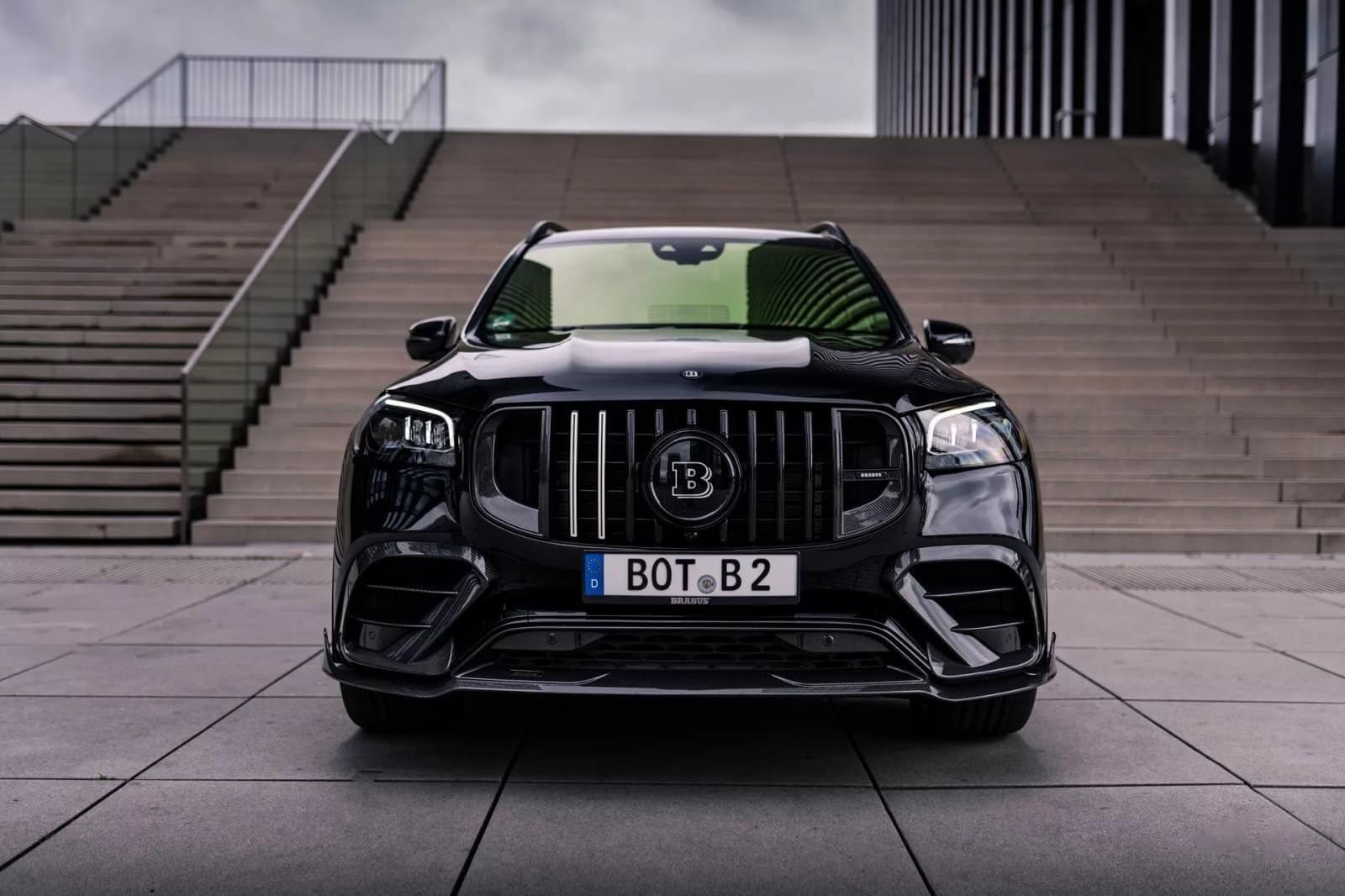 2023 - MERCEDES-AMG GLS 63 BRABUS 900 SUPERBLACK, foto 25