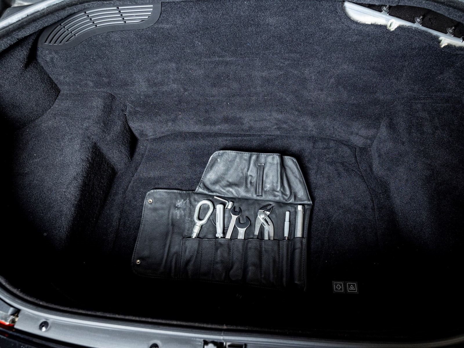 2001 - BMW Z8 ROADSTER BLACK, foto 23