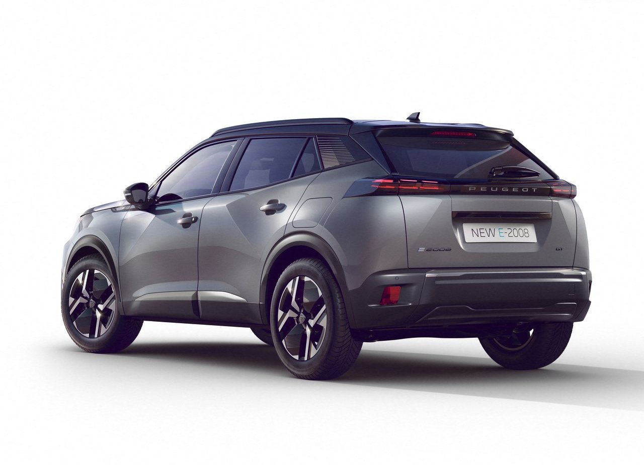 PEUGEOT E-2008, foto 8