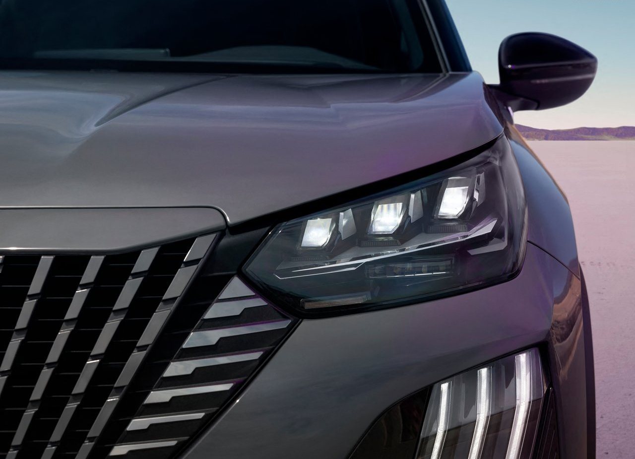 PEUGEOT E-2008, foto 20