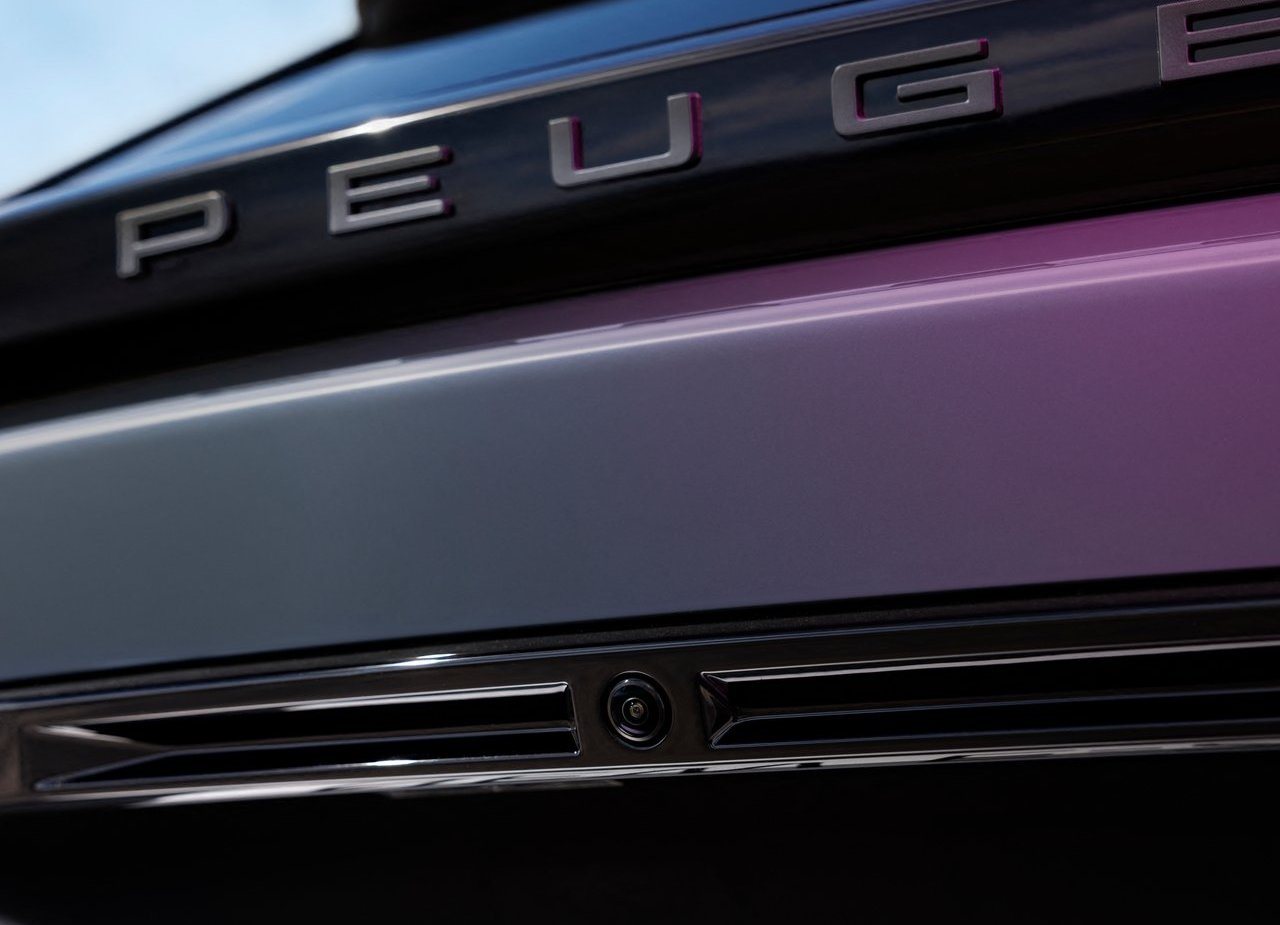 PEUGEOT E-2008, foto 31