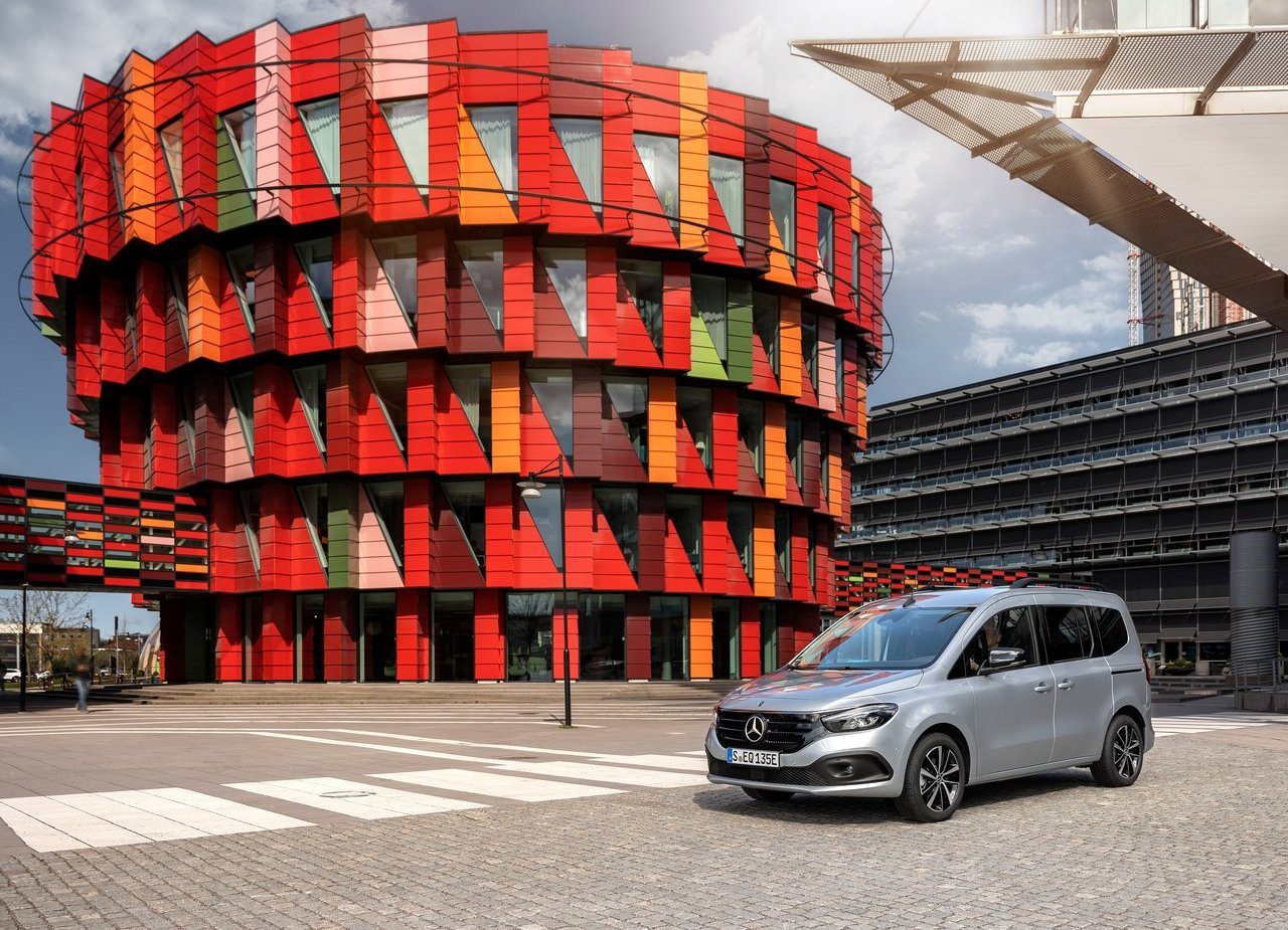 2024 - MERCEDES-BENZ EQT, foto 9