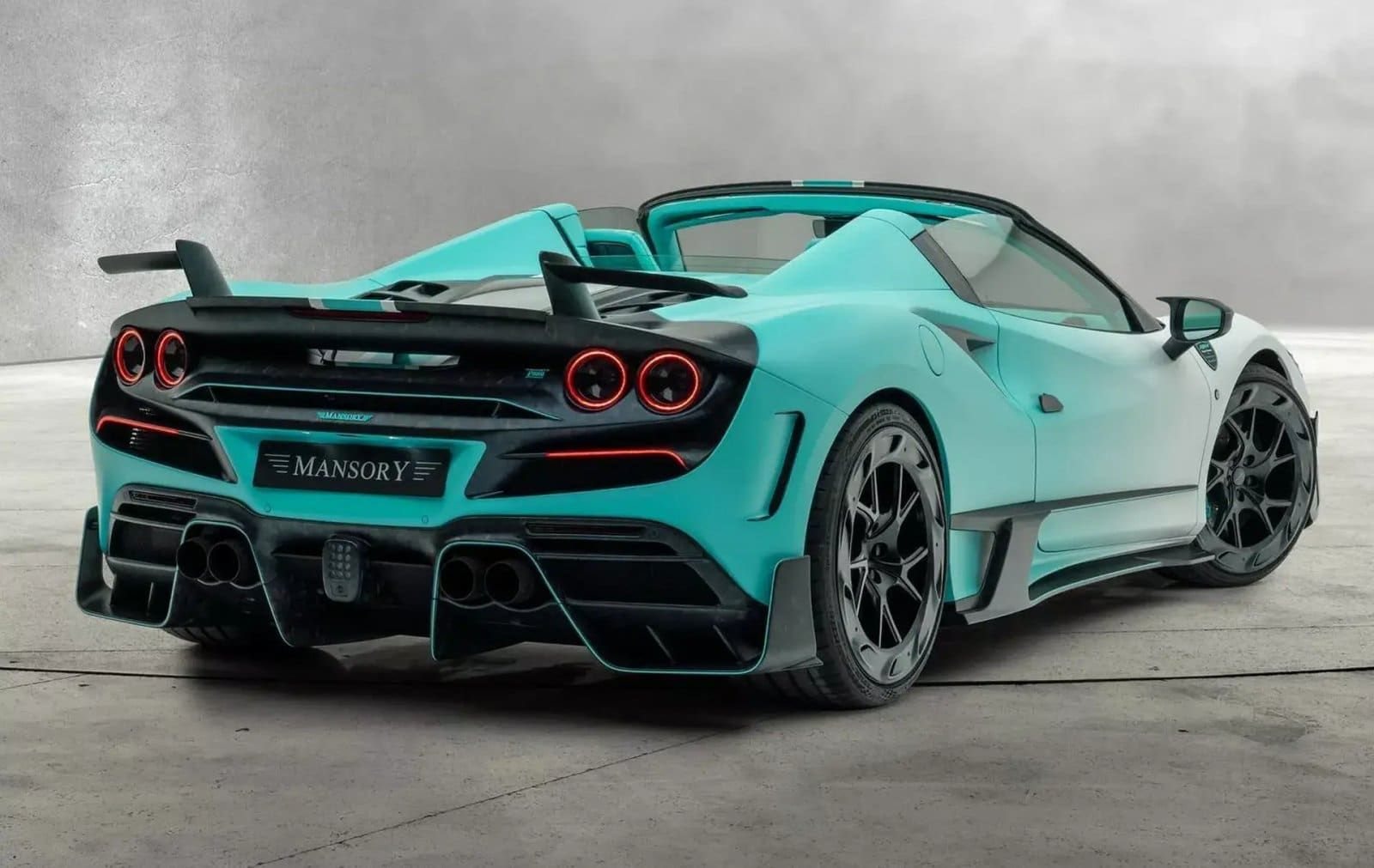 FERRARI F8 TRIBUTO SPIDER F8XX TEMPESTA TURCHESE BY MANSORY, foto 2