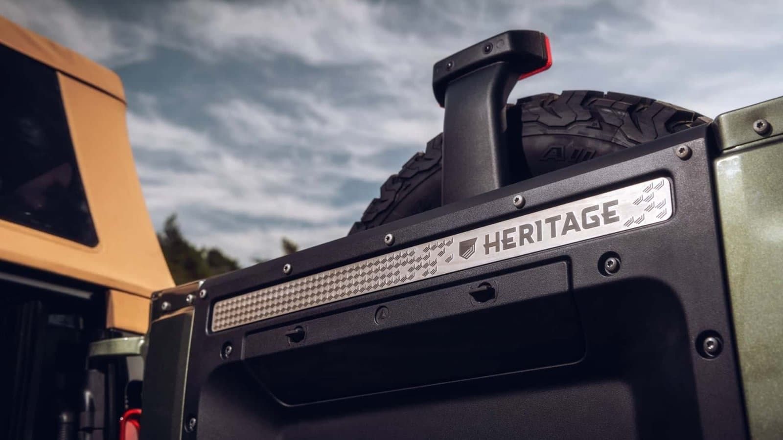 LAND ROVER DEFENDER VALIANCE CONVERTIBLE BY HERITAGE CUSTOMS, foto 25