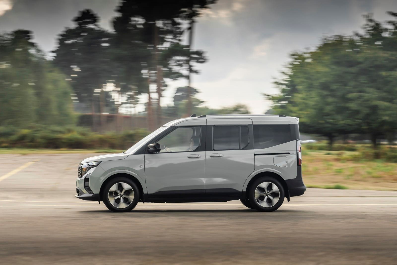 2024 - FORD E-TOURNEO COURIER, foto 27