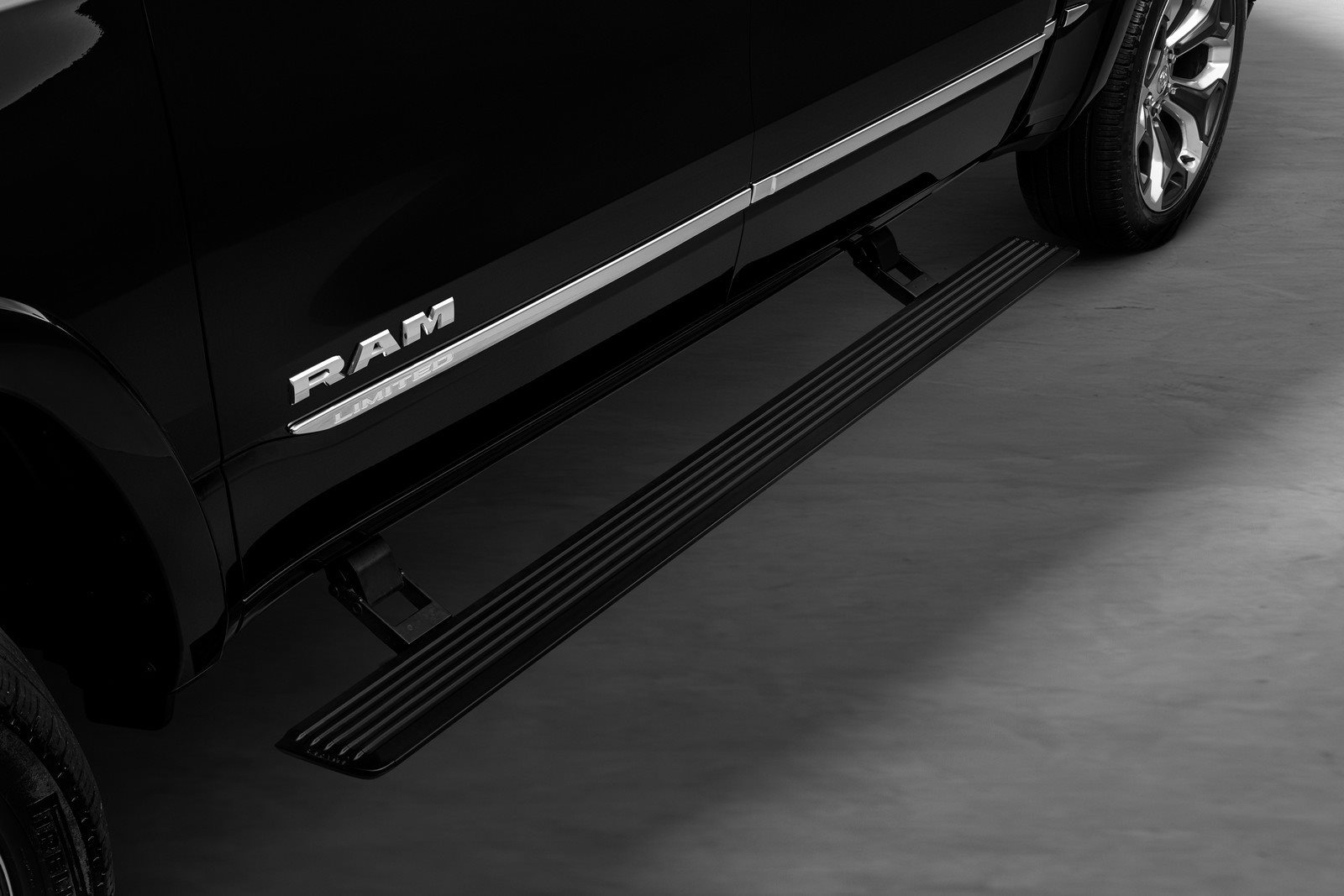 2023 - RAM 1500 LIMITED, foto 18
