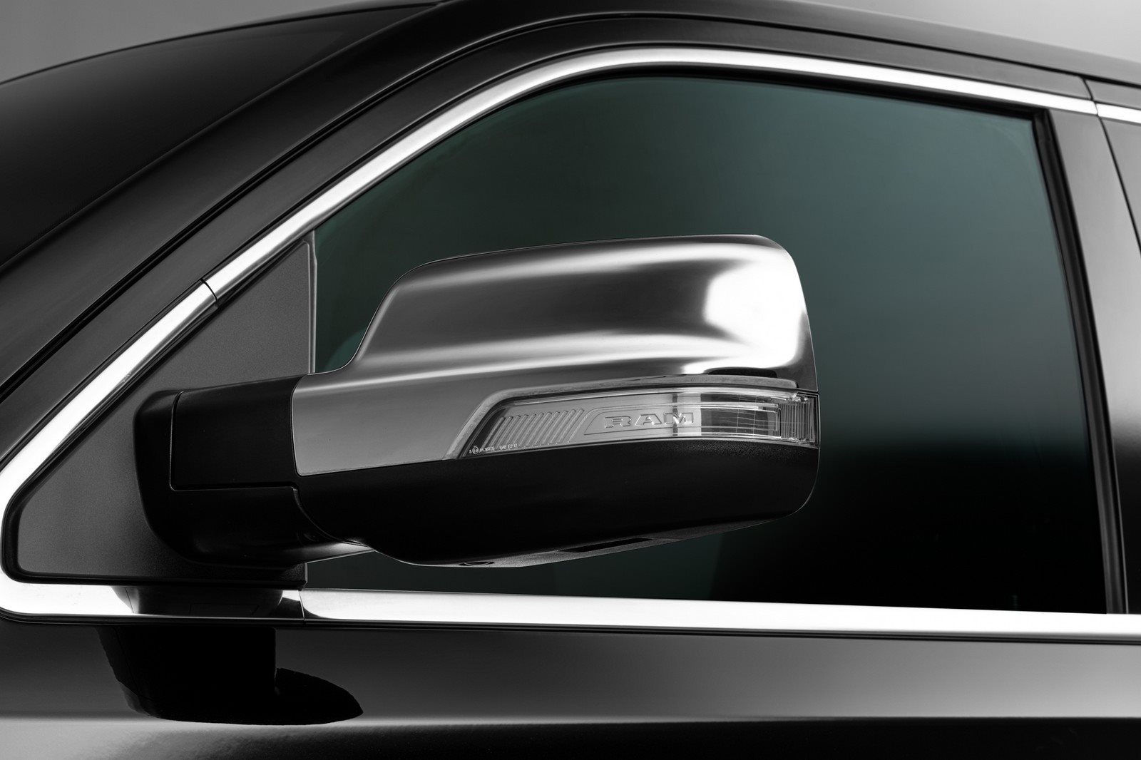 2023 - RAM 1500 LIMITED, foto 30