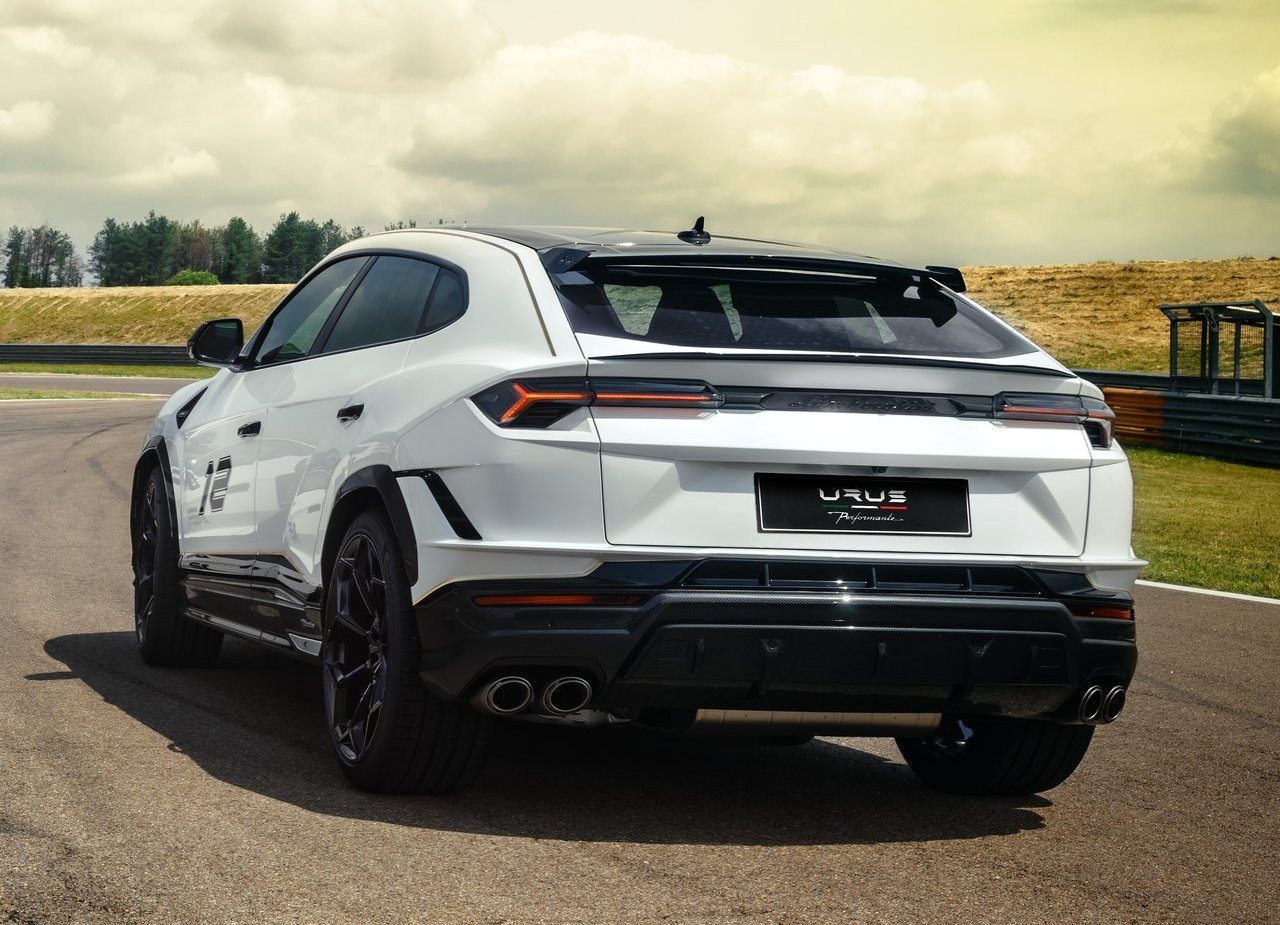 2023 - LAMBORGHINI URUS PERFORMANTE ESSENZA SCV12 EDITION, foto 6