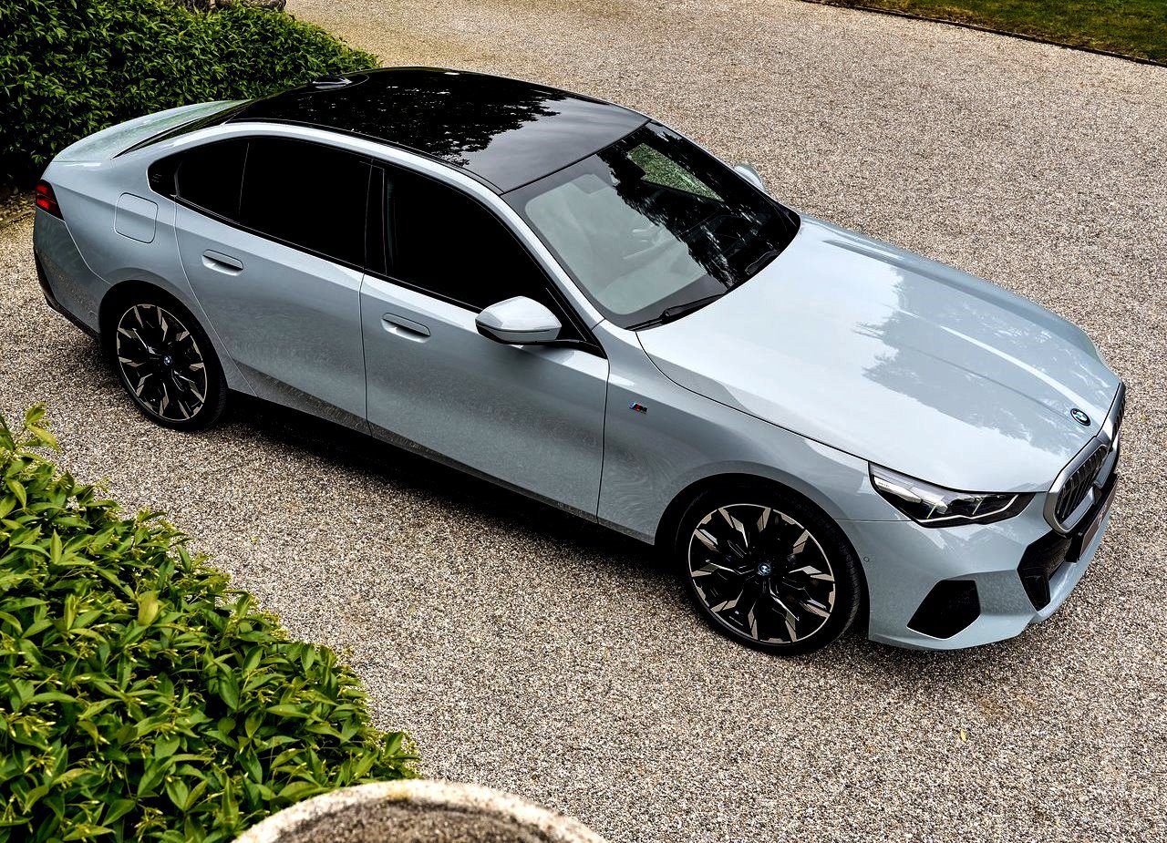 2024 - BMW i5, foto 12