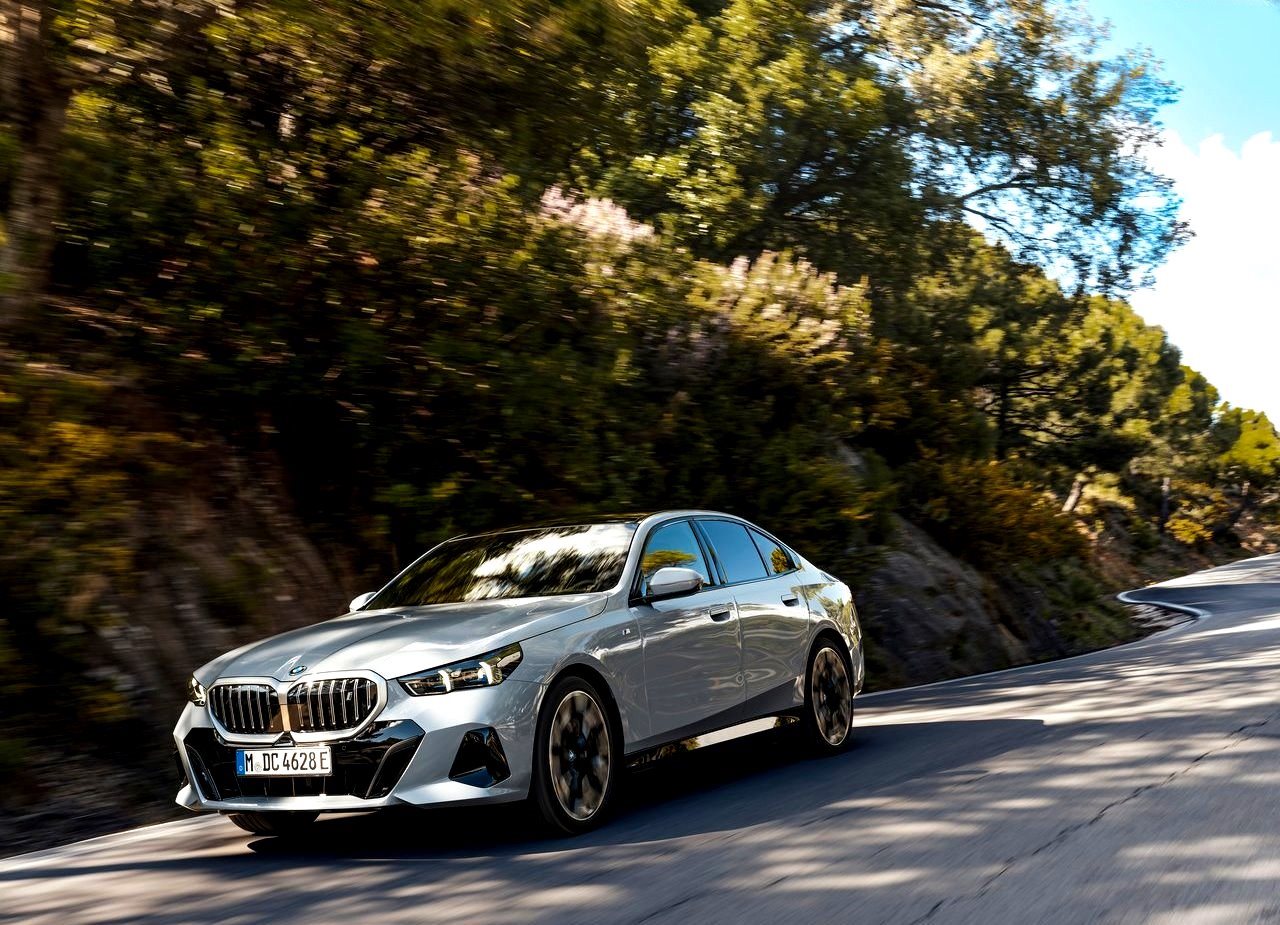 2024 - BMW i5, foto 25