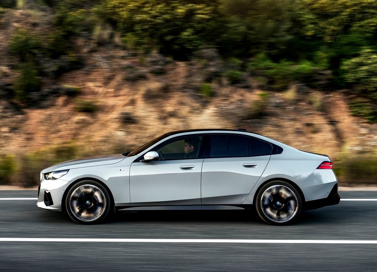 2024 - BMW i5, foto 36
