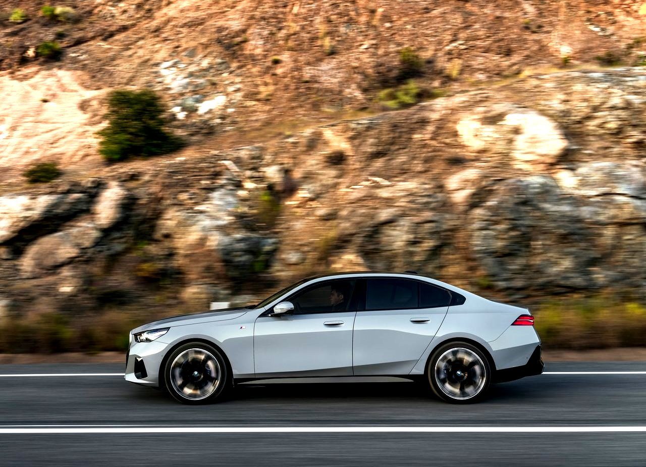 2024 - BMW i5, foto 37