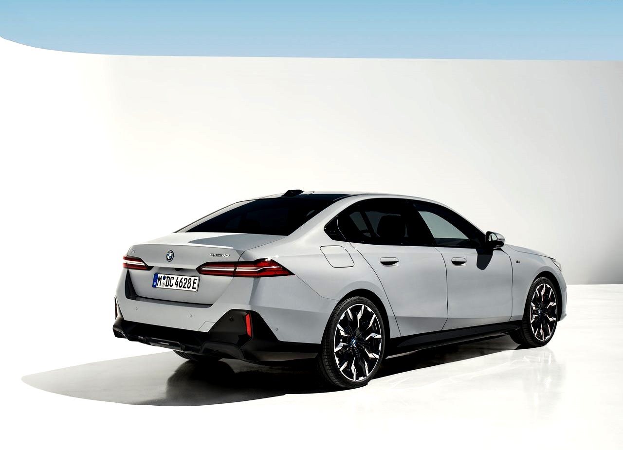 2024 - BMW i5, foto 41